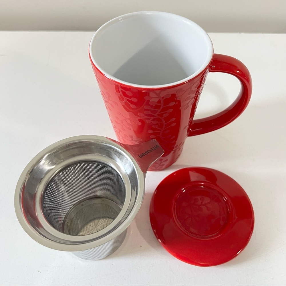 David’s Tea Red Holly Coffee Mug with Lid and Tea Infuser